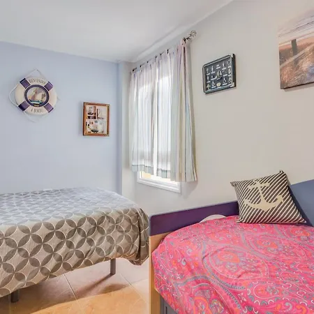 Deluxe * كانديلاريا